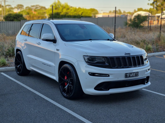JEEP SRT ON 22x10.5