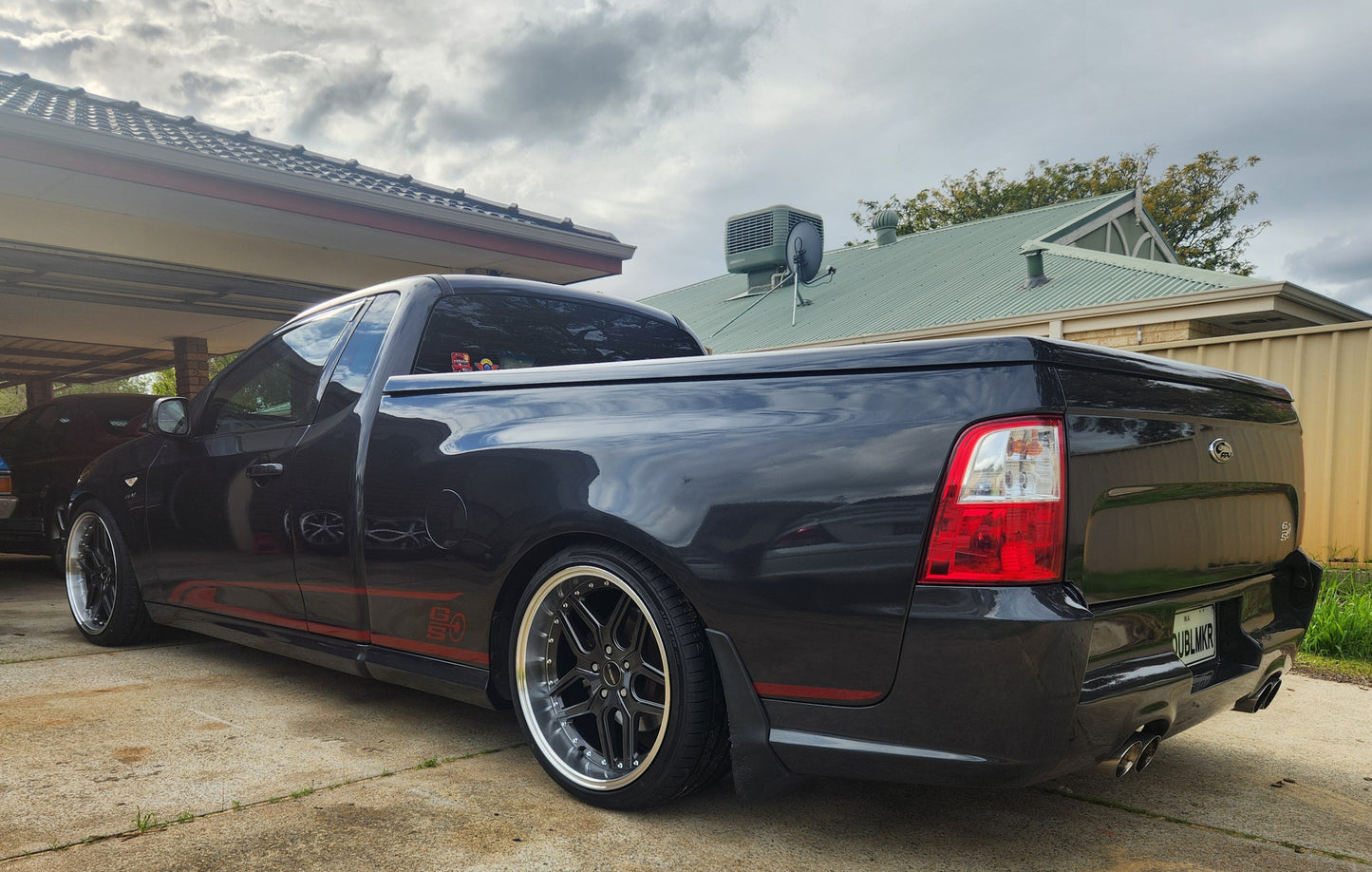 D-Speed DS-09 19X9.5 +22 & 19x10.5 +22 5x114.3 Wheel and tyre package