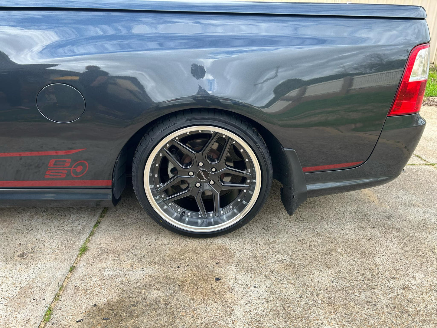 D-Speed DS-09 19X9.5 +22 & 19x10.5 +22 5x114.3 Wheel and tyre package