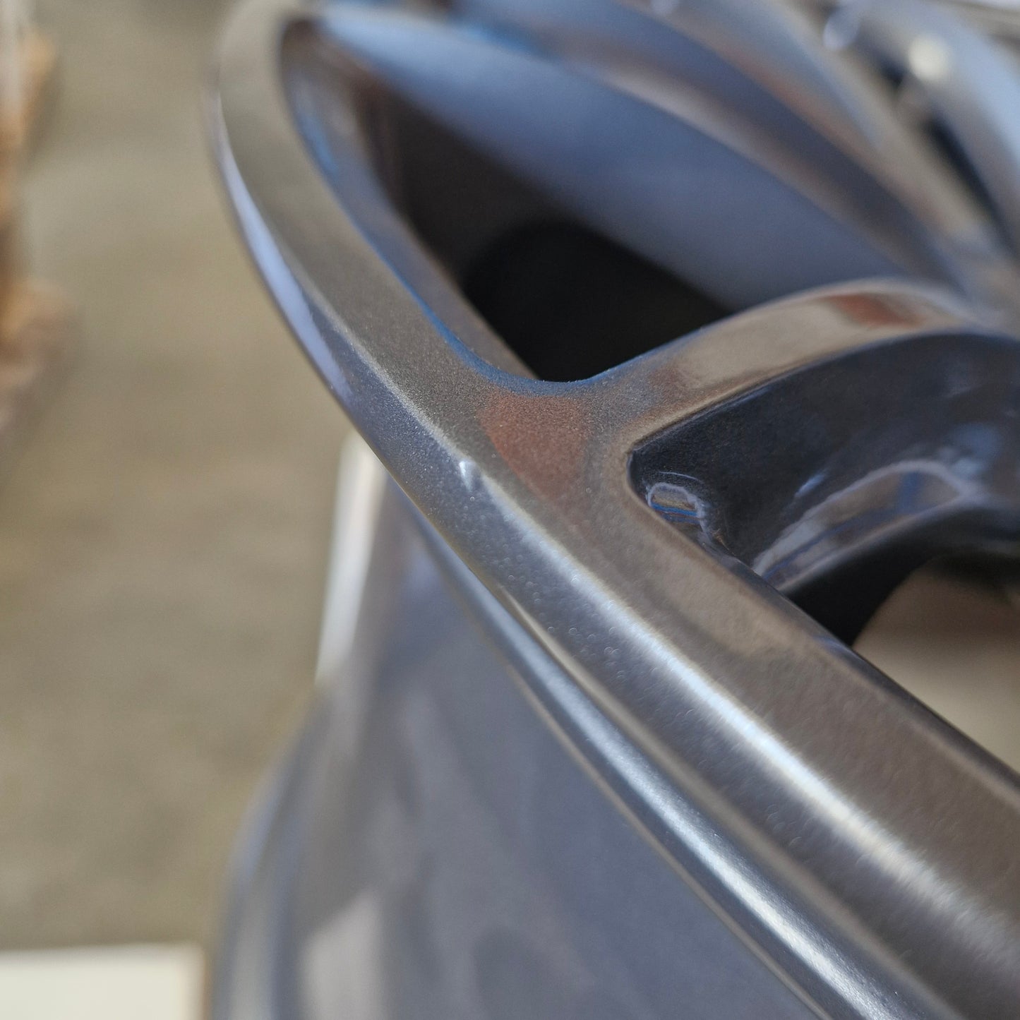 DS-05 19x9.5 +30 5x120 Gunmetal (CLEARANCE ITEM)
