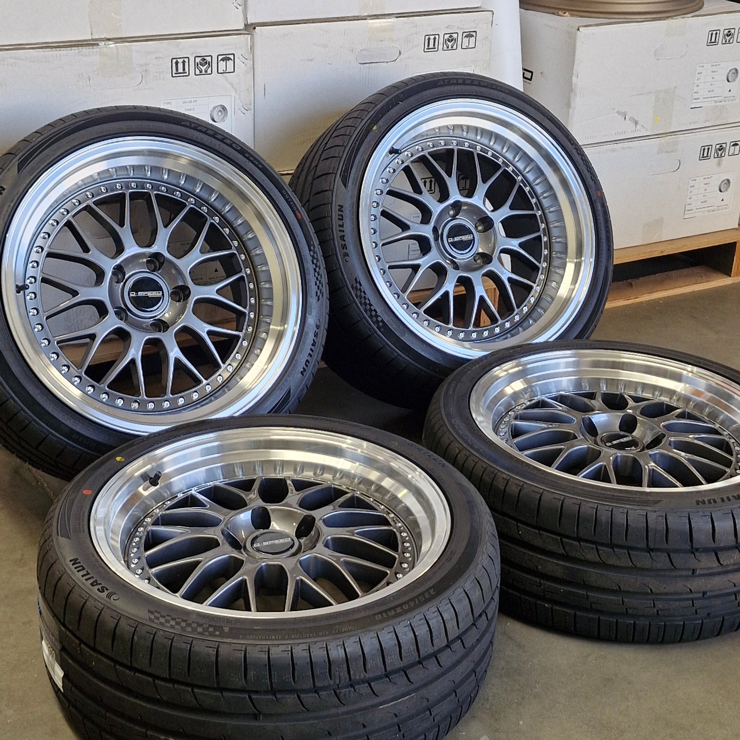 DS-06 18x8.5 +25 & 18x10.5 +22 Tyre package 5x114.3 Gunmetal (CLEARANCE ITEM)