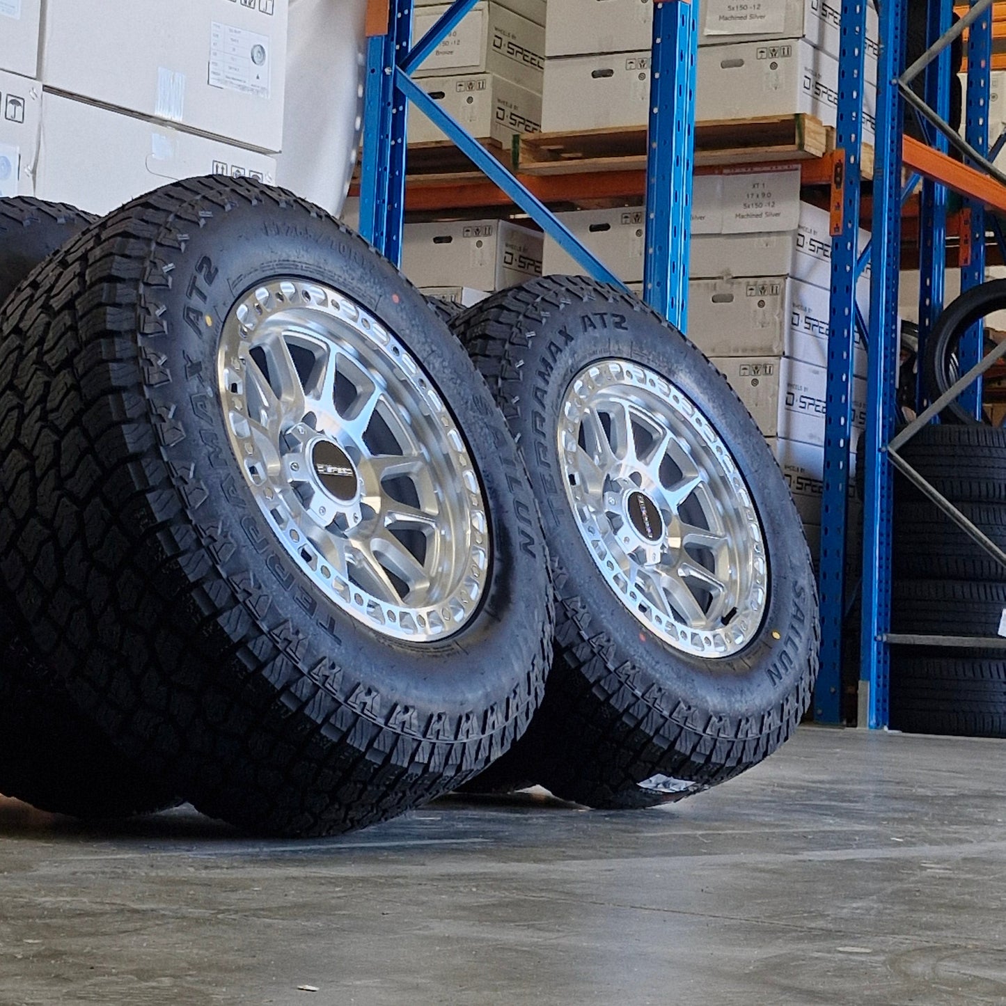D-Speed XT-1 4x4 17x9 Machined Silver