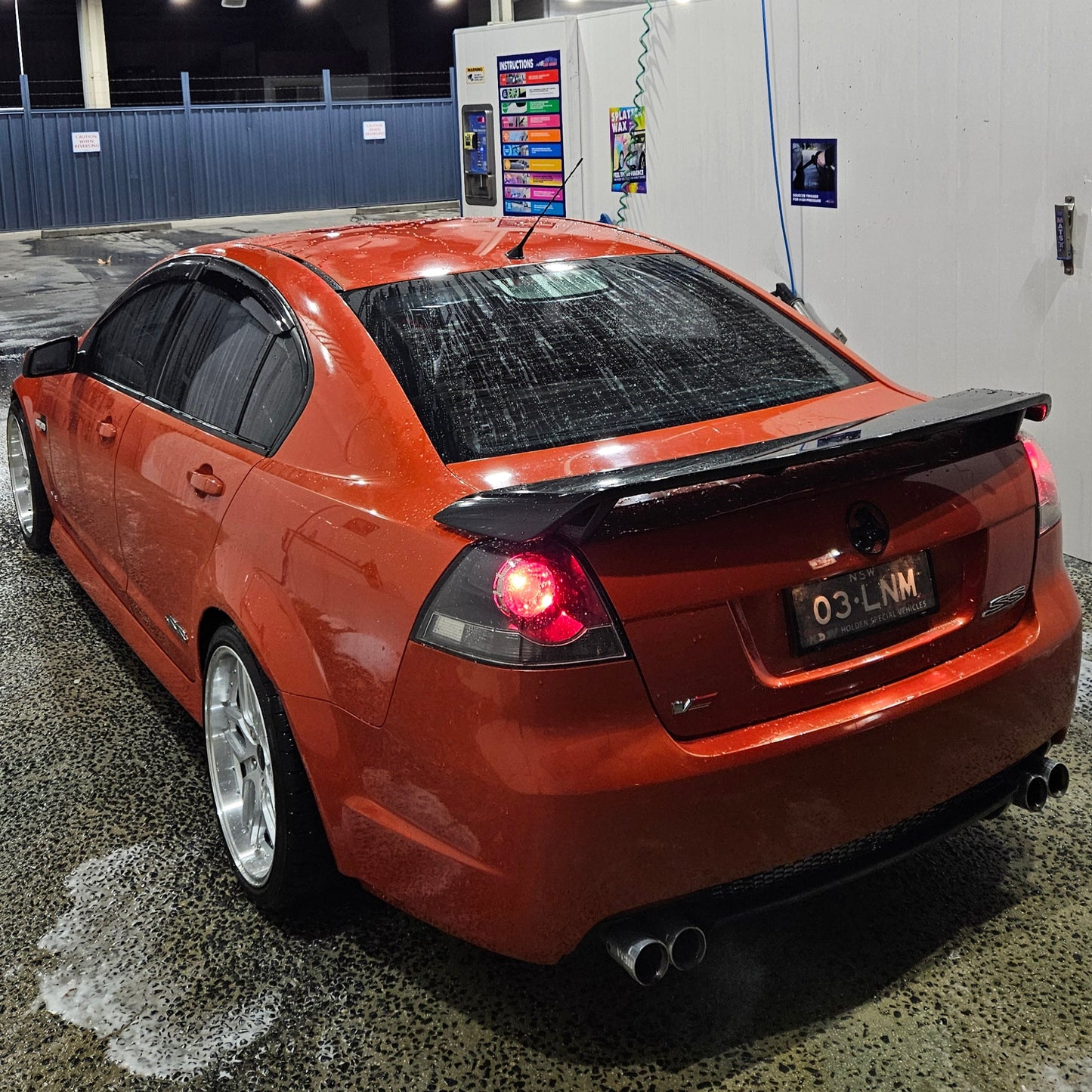 Holden Commodore VE - D-Speed DS-09 19x9.5 +35