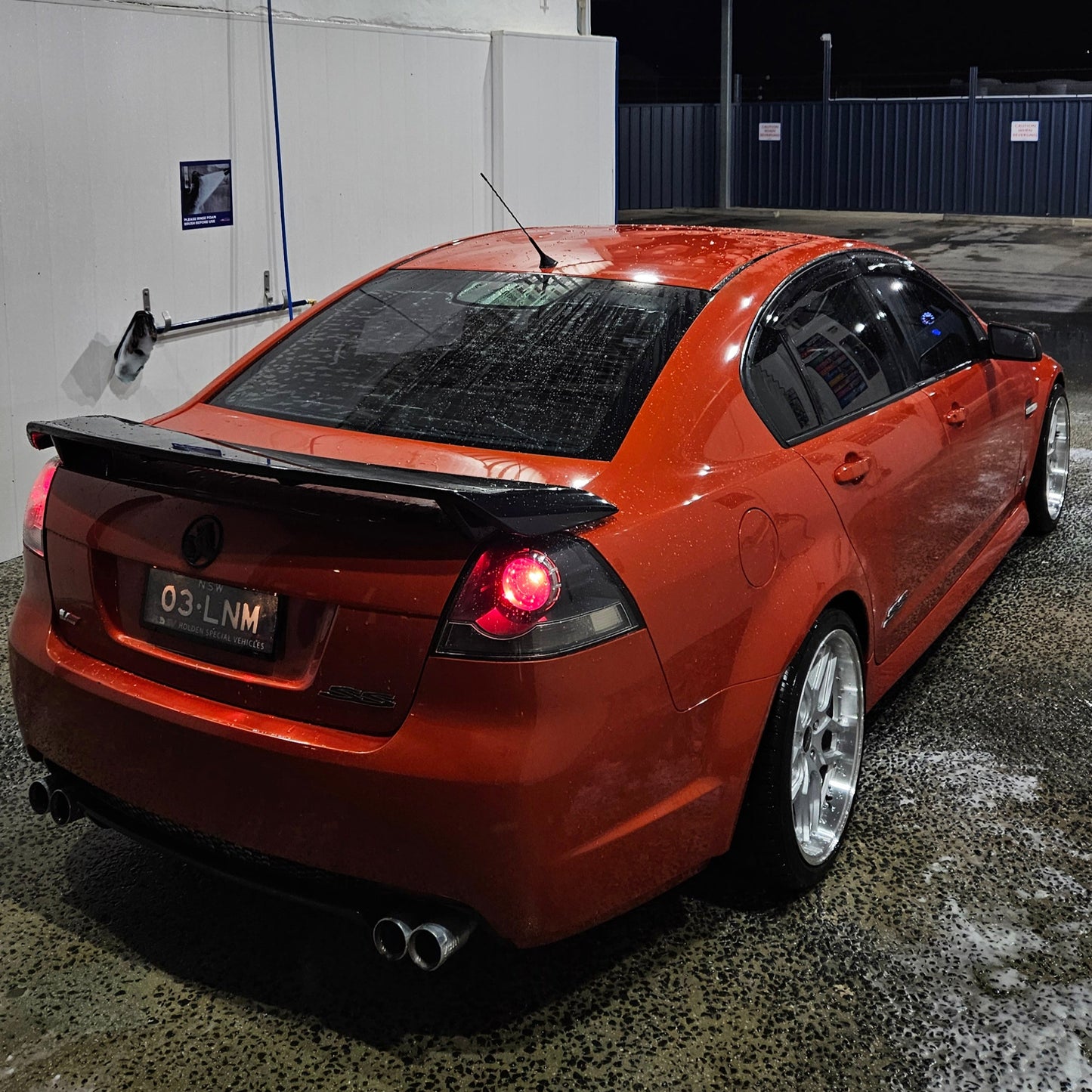 Holden Commodore VE - D-Speed DS-09 19x9.5 +35