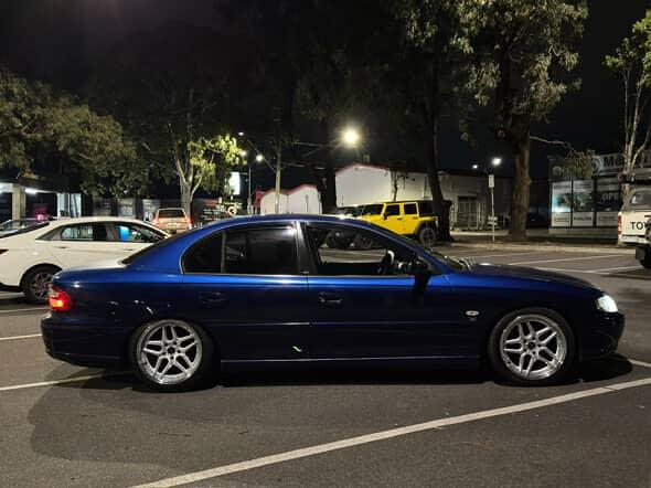 D-Speed DS-09 18X9.5 +35 5x120 Wheel and tyre package
