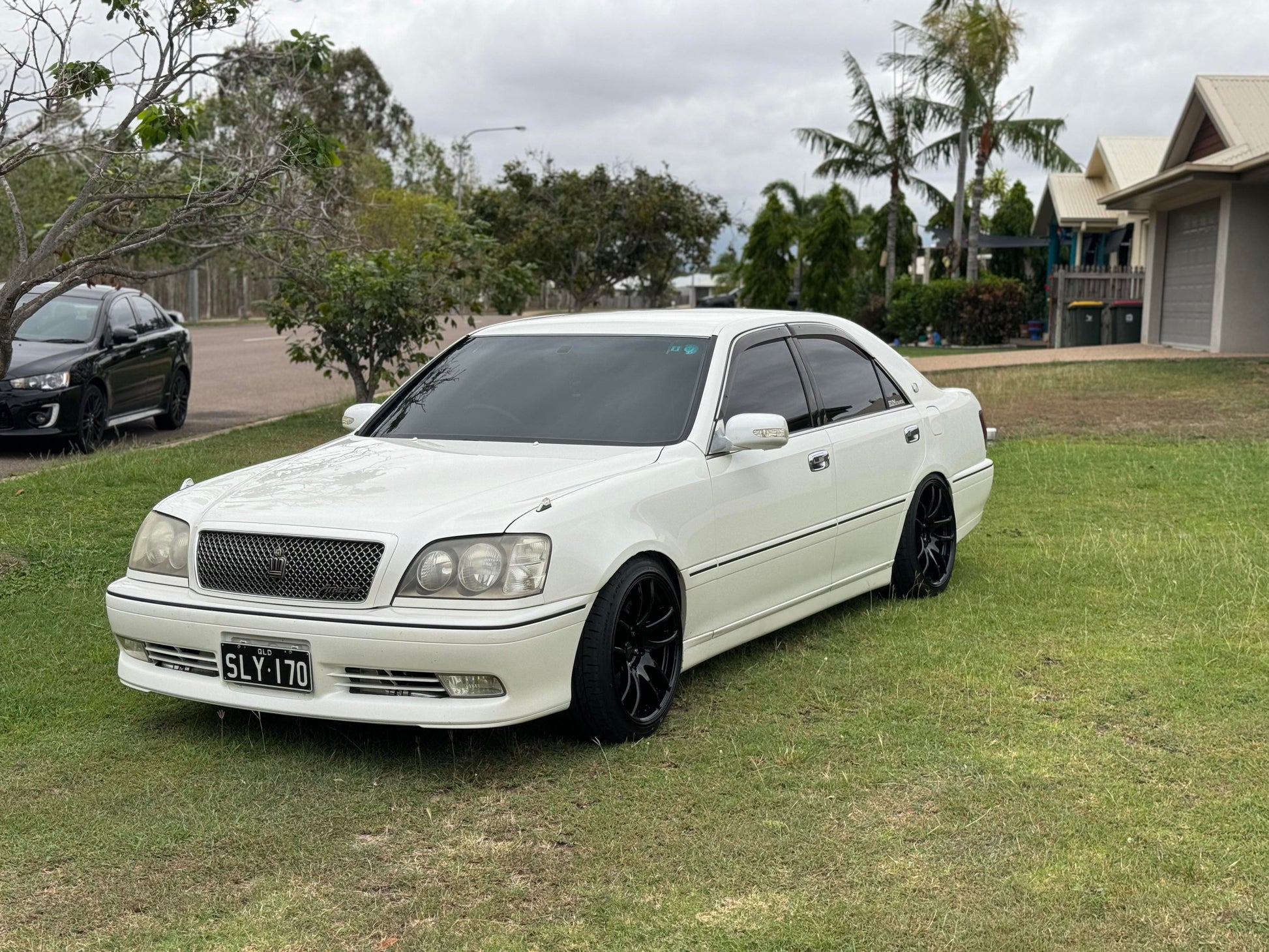 Toyota Crown - D-Speed DS-02 18x9.5 +22 - Braedey Stewart