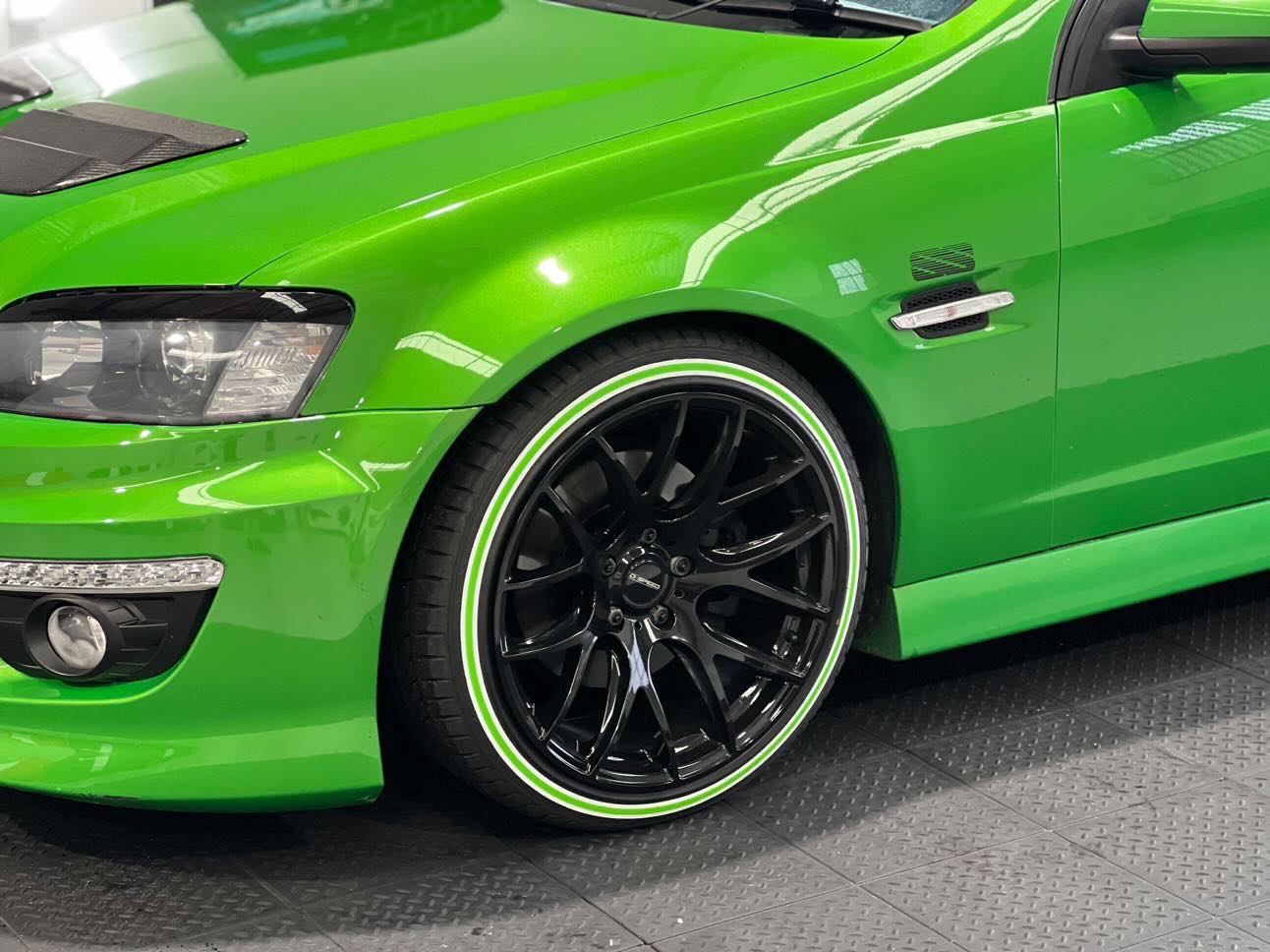 D-Speed DS-05 19X8.5 5x120 tyre package