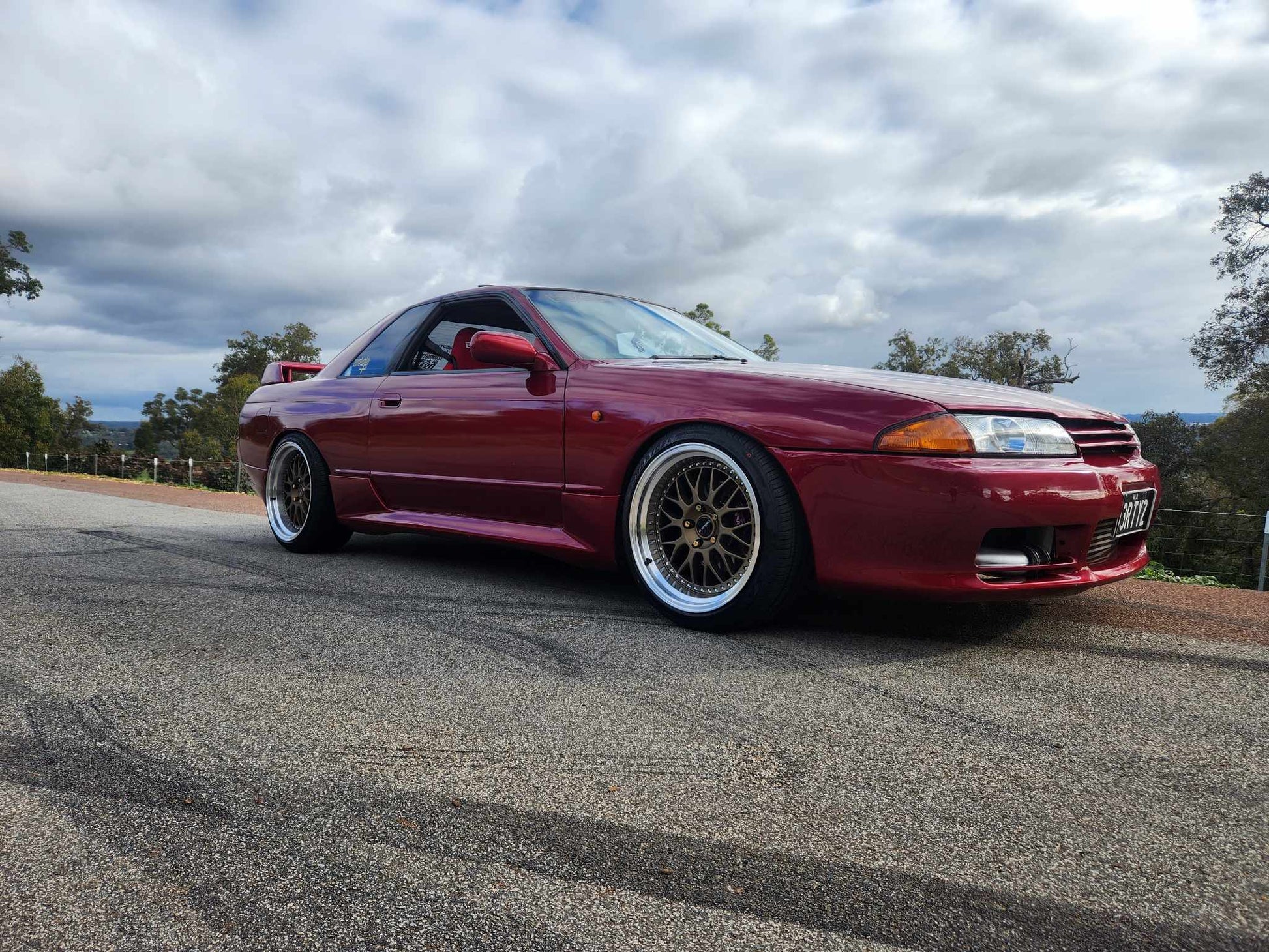 Nissan R32 Skyline - D-Speed DS-06 18x9.5 +20