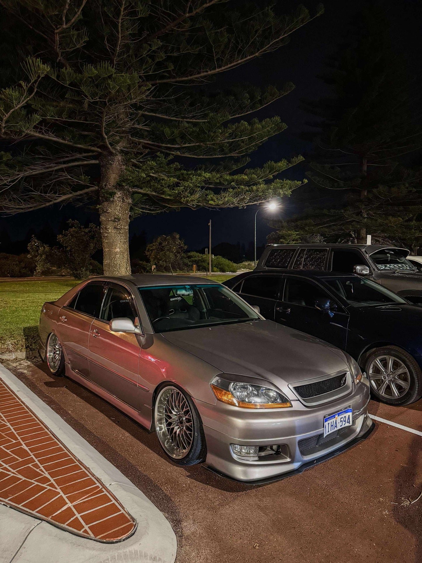 Toyota Crown - D-Speed DS-08-FF 19x9.5 +22