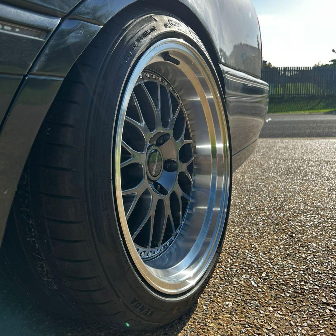 D-Speed DS-06 18X9.5 +22 & 18x10.5 +22 5x114.3 Staggered Wheel and Tyre packages