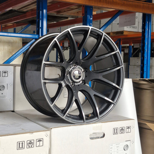 DS-05 19x10.5 +22 5x114.3 Gunmetal (CLEARANCE ITEM)
