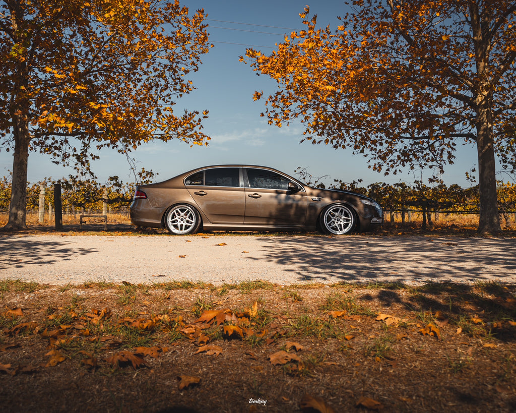 Ford FG Falcon - D-Speed DS-09 19x9.5