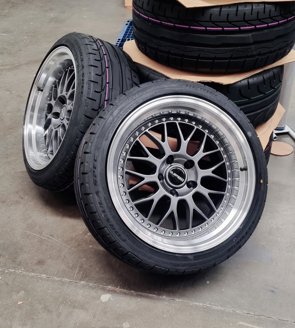 D-Speed  DS-06 19X8.5 5x114.3 Wheel and tyre package