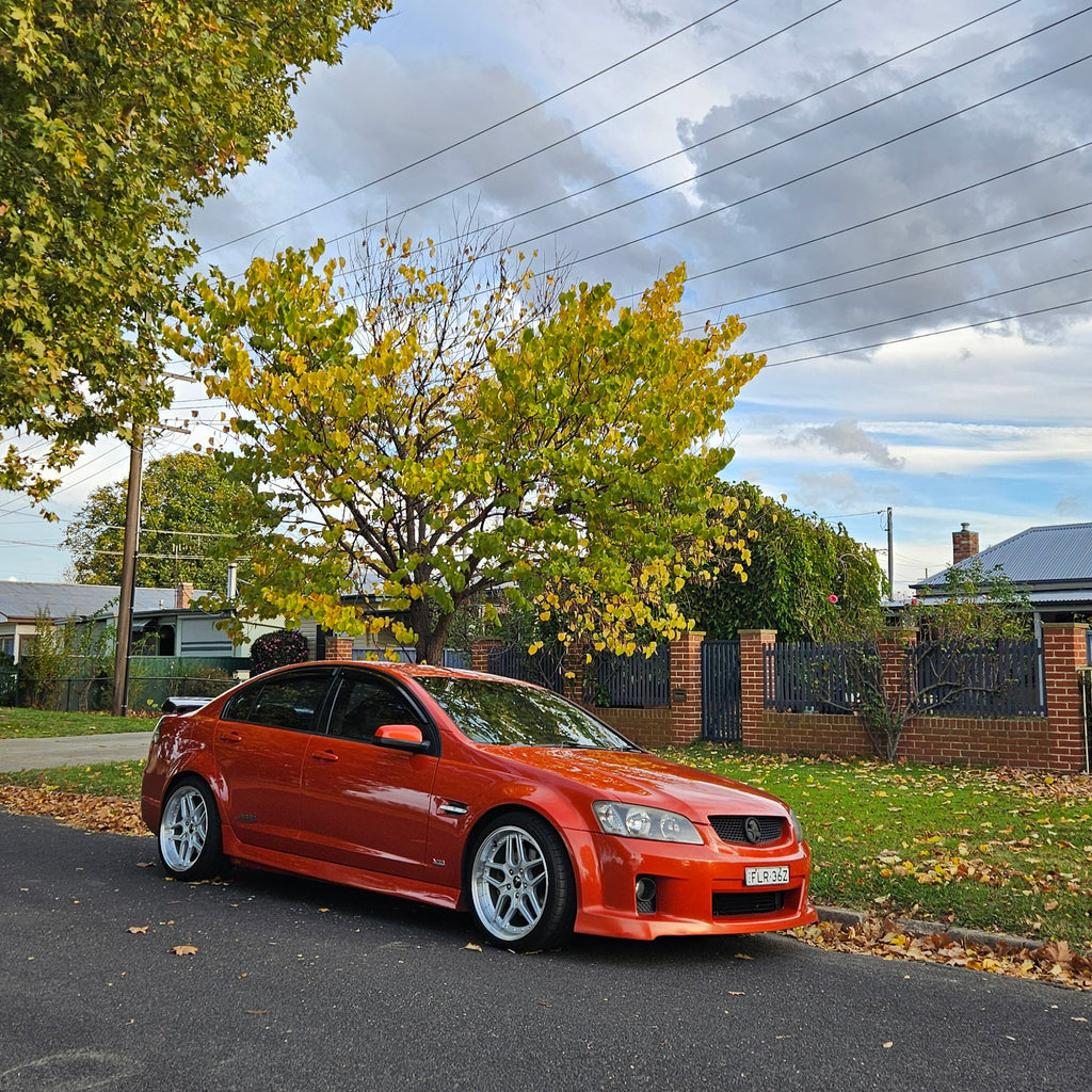 Holden Commodore VE - D-Speed DS-09 19x9.5 +35
