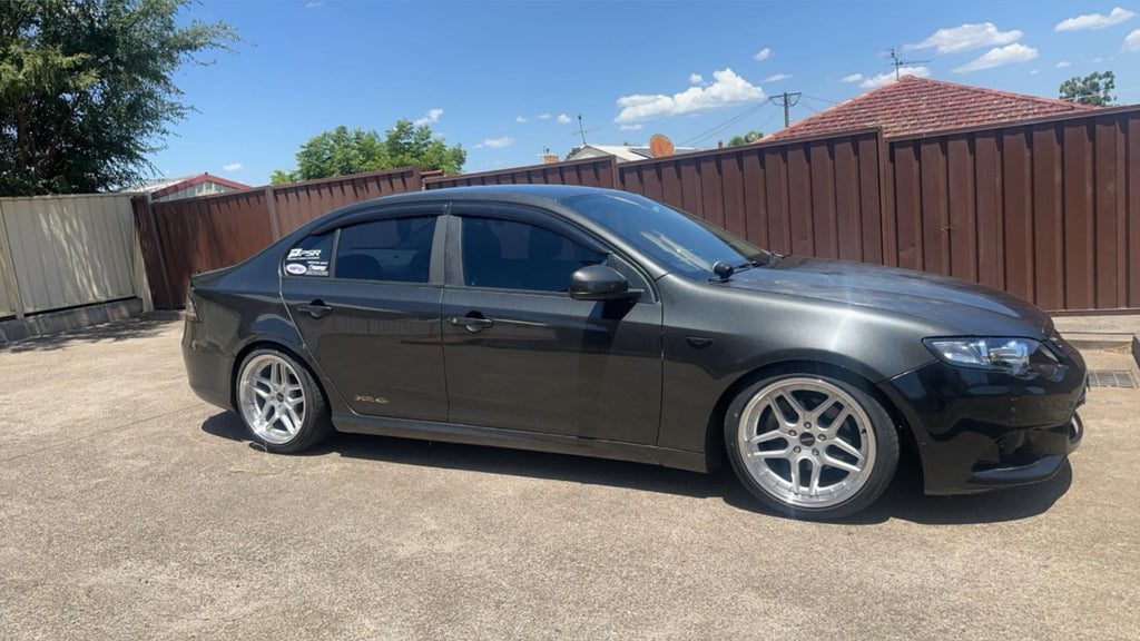 D-Speed  DS-09 19X8.5 +30 & 19x9.5 +35 5x120 Wheel and tyre package