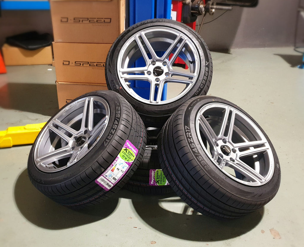 D-Speed DS-03 18X9 5x120 Wheel and Tyre package