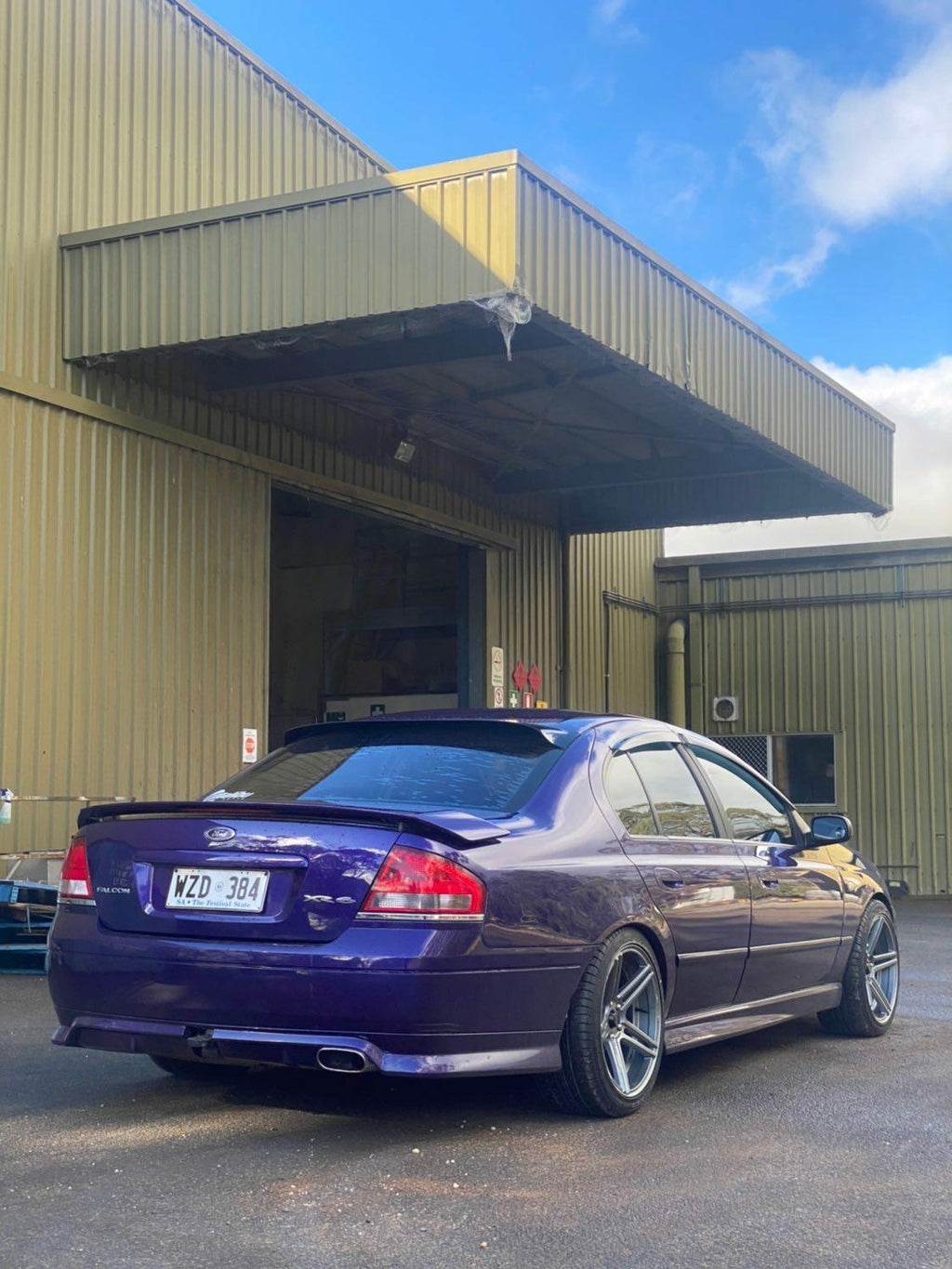 D-Speed DS-03 18X9 5x114.3 Wheel and Tyre package