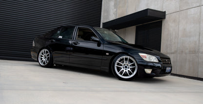 Lexus IS200- D-Speed DS-02 18x8.5