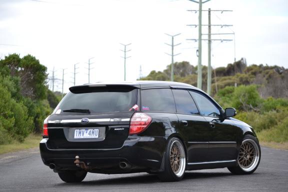 Subaru Liberty Wagon - DS-06 18x8.5 +30