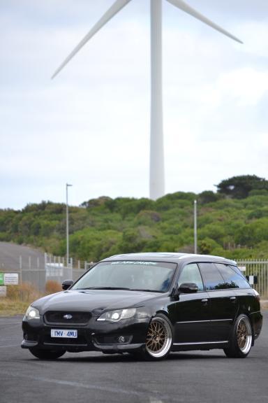 Subaru Liberty Wagon - DS-06 18x8.5 +30