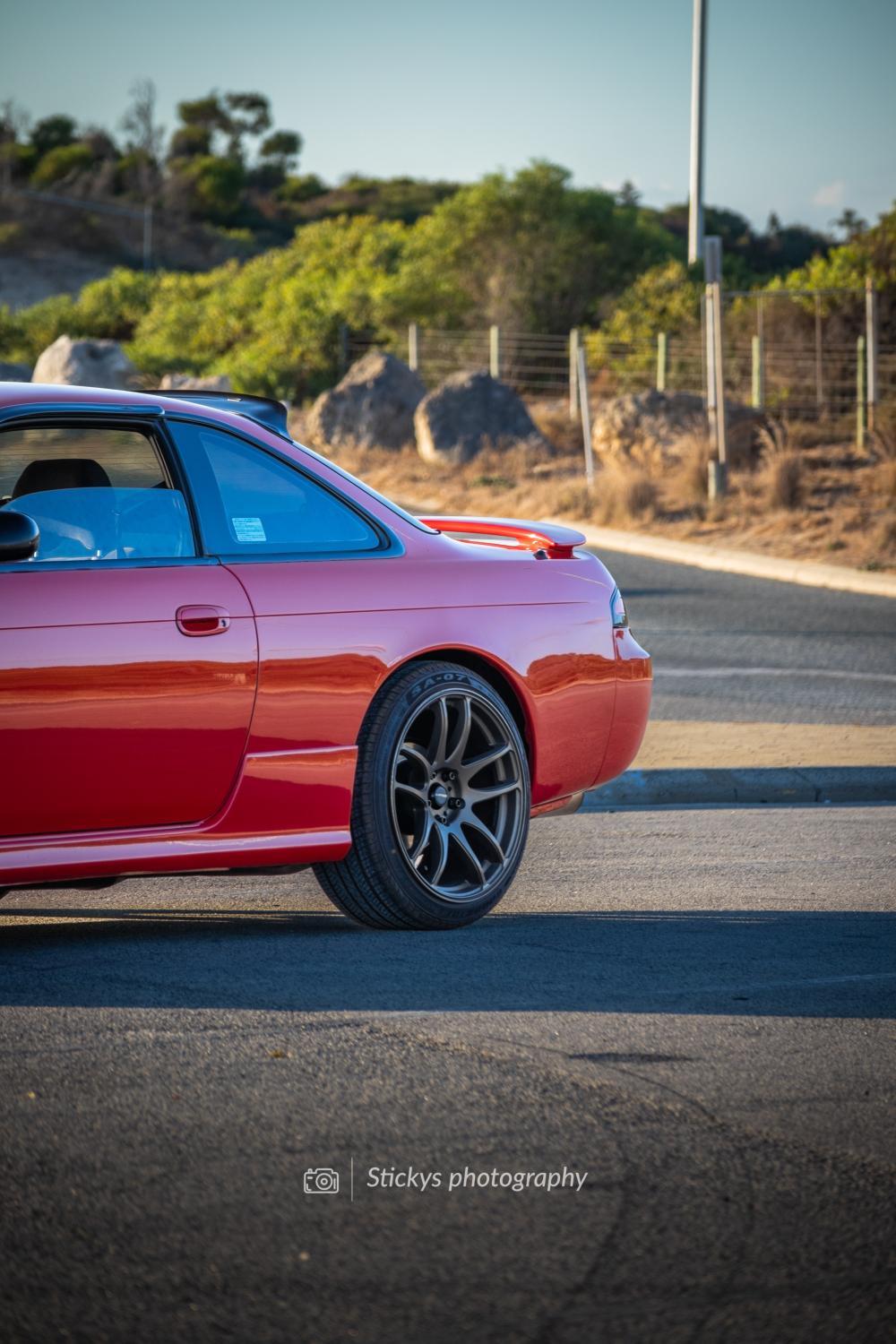 Nissan S14 Silvia - D-Speed DS-02 18x9.5 +22