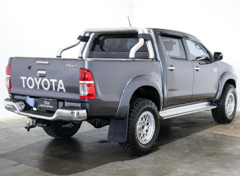 Toyota hilux N70 with flares and DSpeed MH-1 machined silver with 275/7017 MT tyres 4x4 wheels rims offroad off road 17x8.5 17x9 0 offset +12 mud tyres