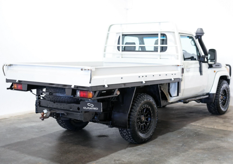 D-Speed XT-1 4x4 17x9  Satin Black
