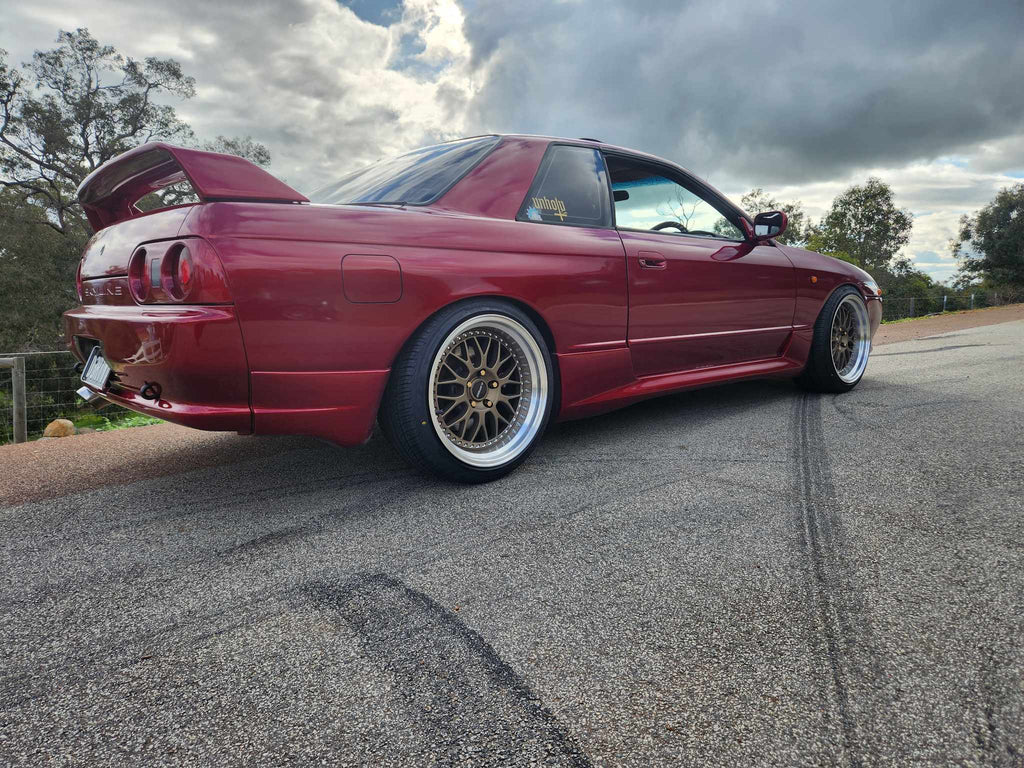 Nissan R32 Skyline - D-Speed DS-06 18x9.5 +20
