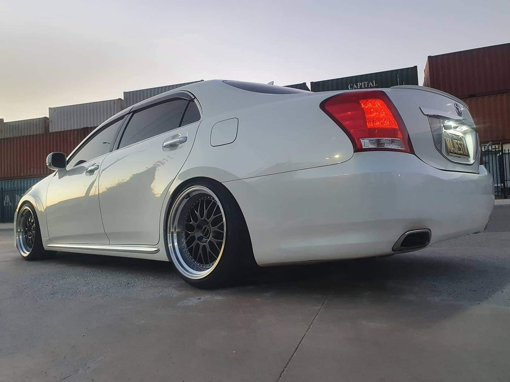 Toyota Crown - D-Speed DS-06 19x9.5 & 19x10.5
