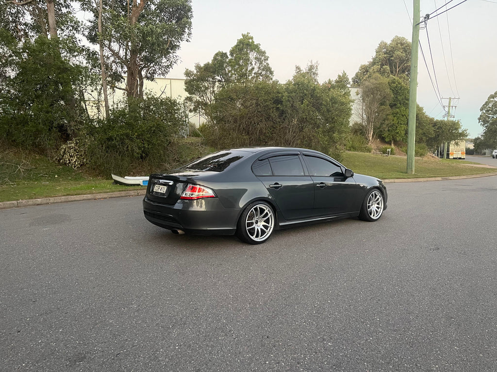 Ford FG Falcon - D-Speed DS-02 19x9.5 +25