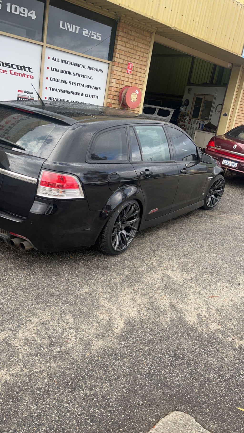 Holden SS wagon - D-Speed DS-05 19x9.5 +30