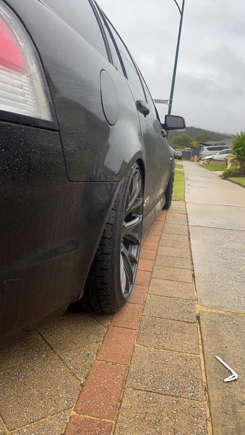 Holden SS wagon - D-Speed DS-05 19x9.5 +30