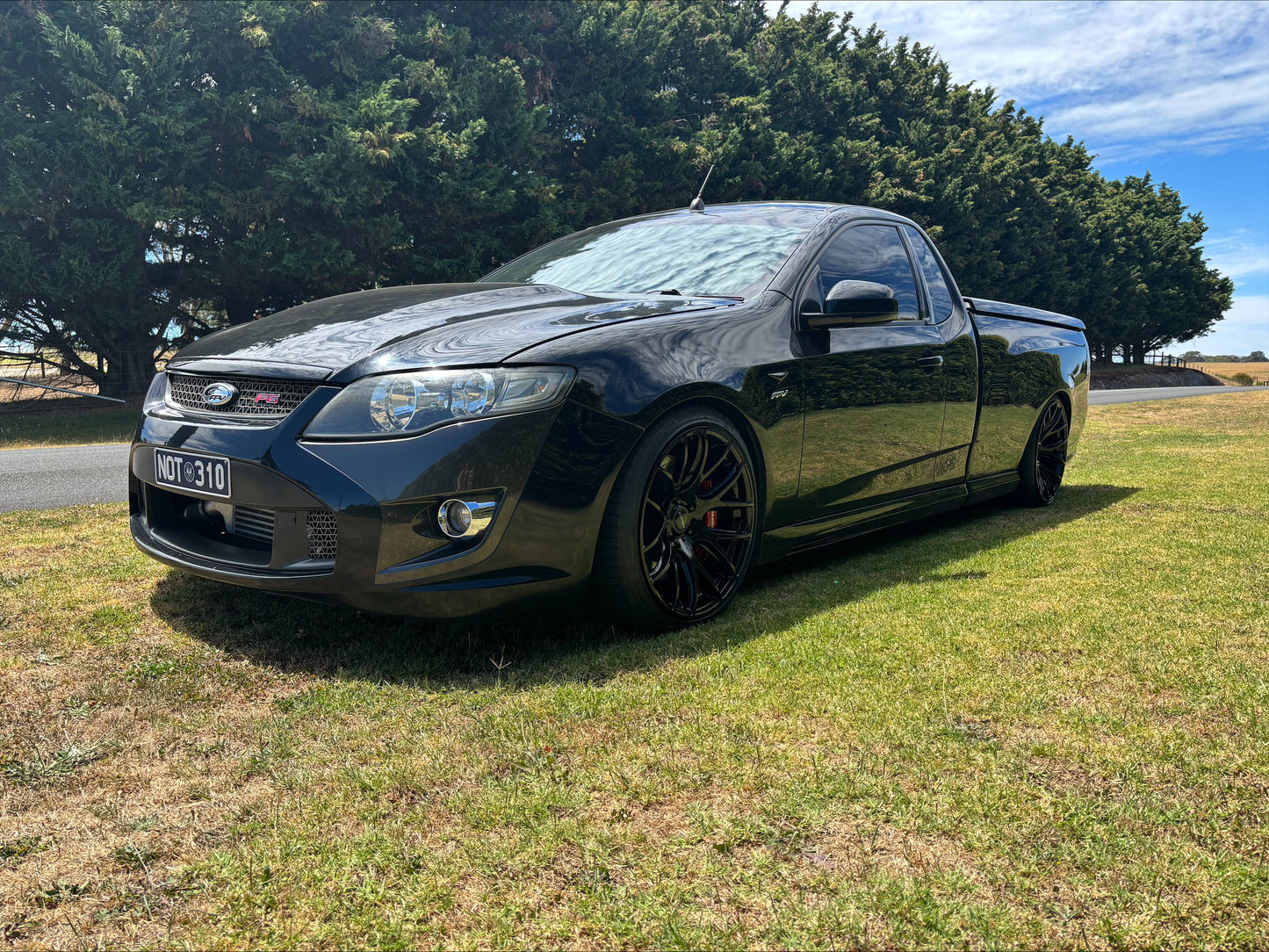 Ford Falcon FG UTE - D-Speed DS-05 19x9.5 +25 Front and 19x10.5 +22 Rear