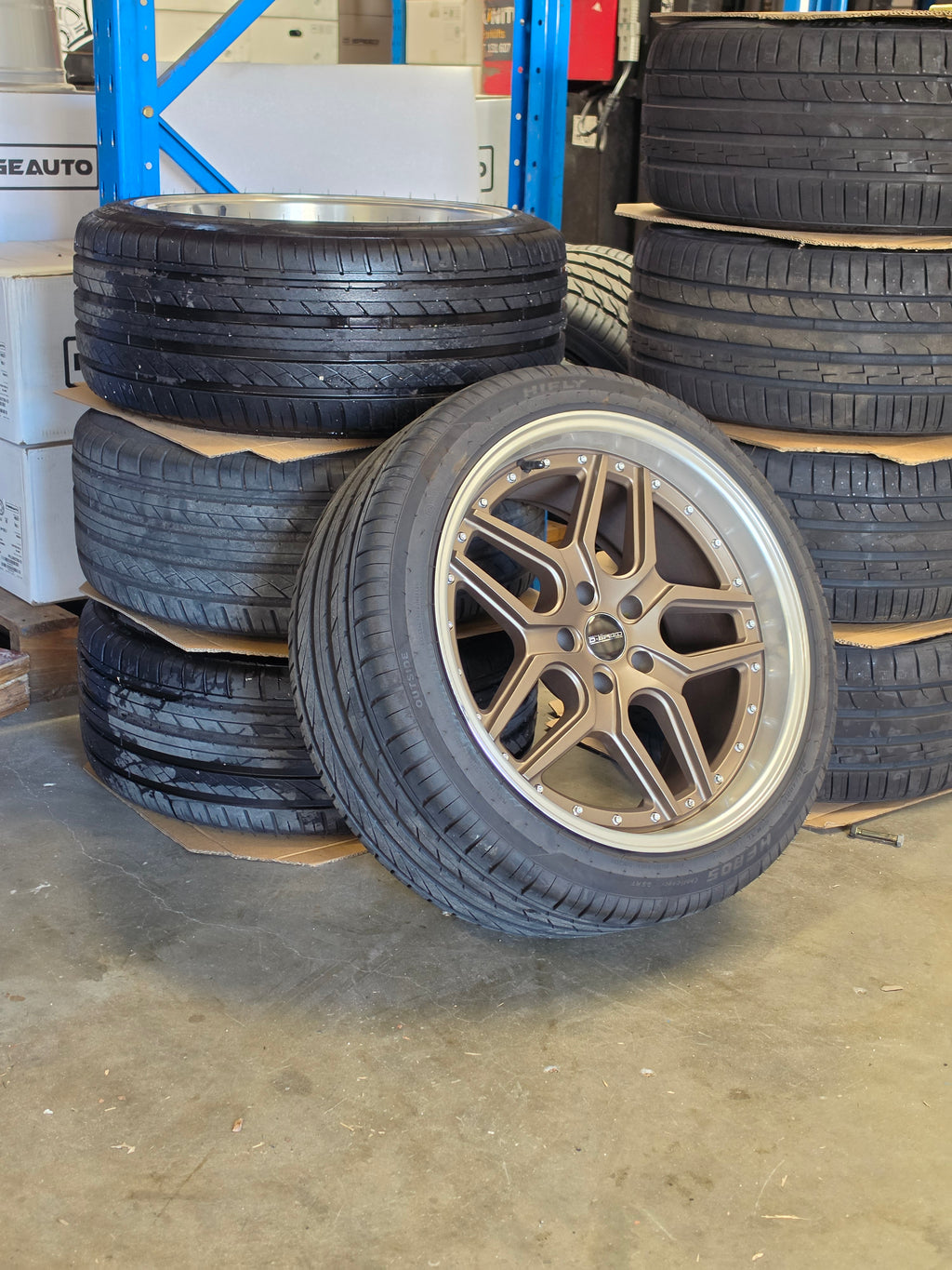 DS-09 19x9.5 +22 5x114.3 Bronze Tyre Package (CLEARANCE ITEM)