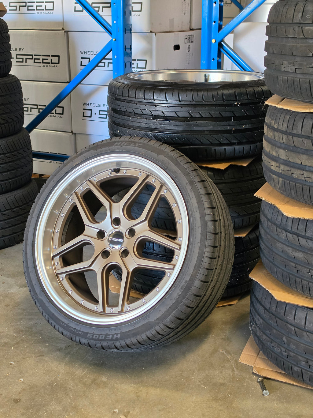 DS-09 19x9.5 +22 5x114.3 Bronze Tyre Package (CLEARANCE ITEM)