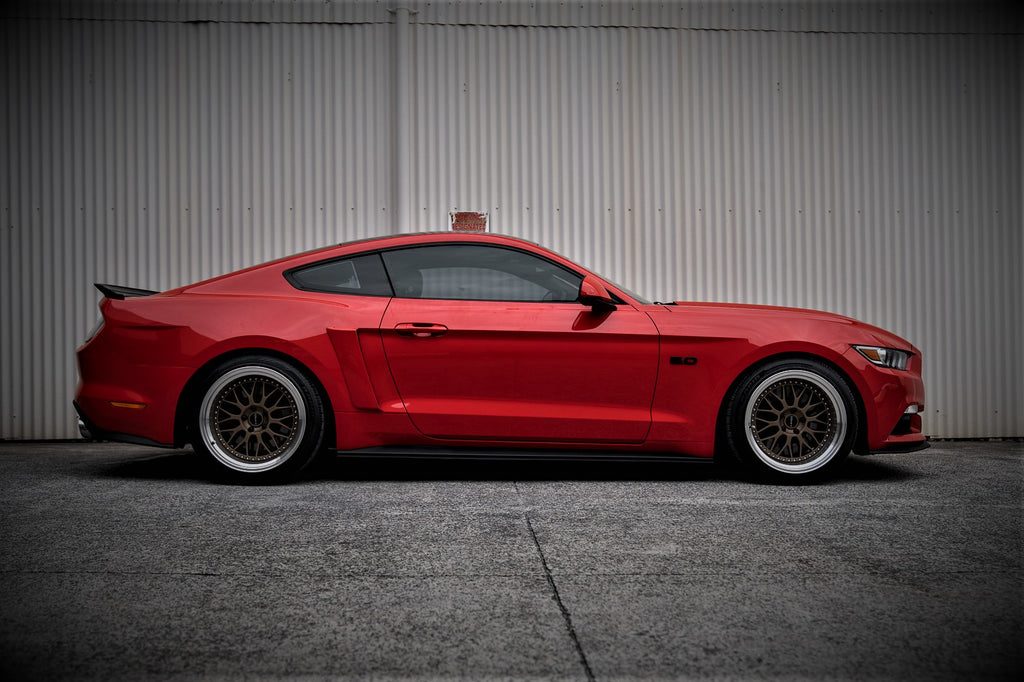 Ford Mustang- D-Speed DS-06 19x9.5 +25 & 19x10.5 +22