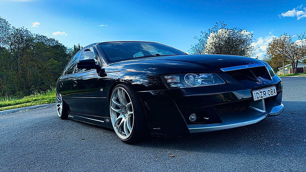 Holden Commodore HSV Clubsport - D-Speed DS-02 19x8.5 +30