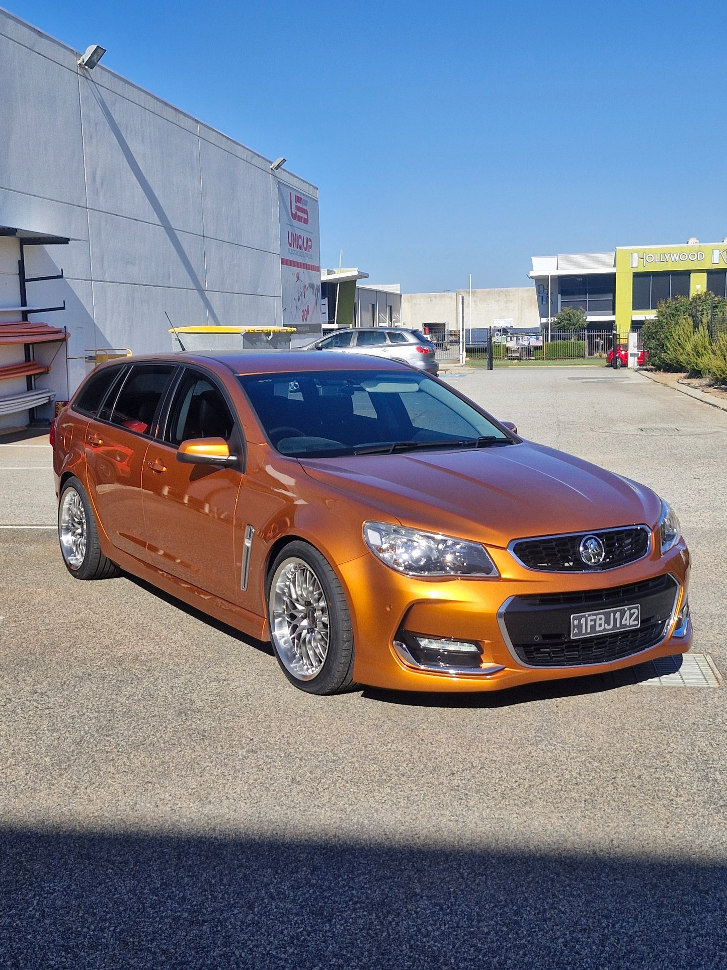 Holden Commodore VF - D-Speed DS-08-FF 19x9.5 +35