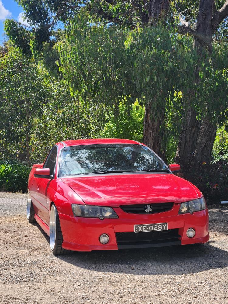 Holden VZ Commodore Ute - D-Speed DS-06 19x9.5 +25