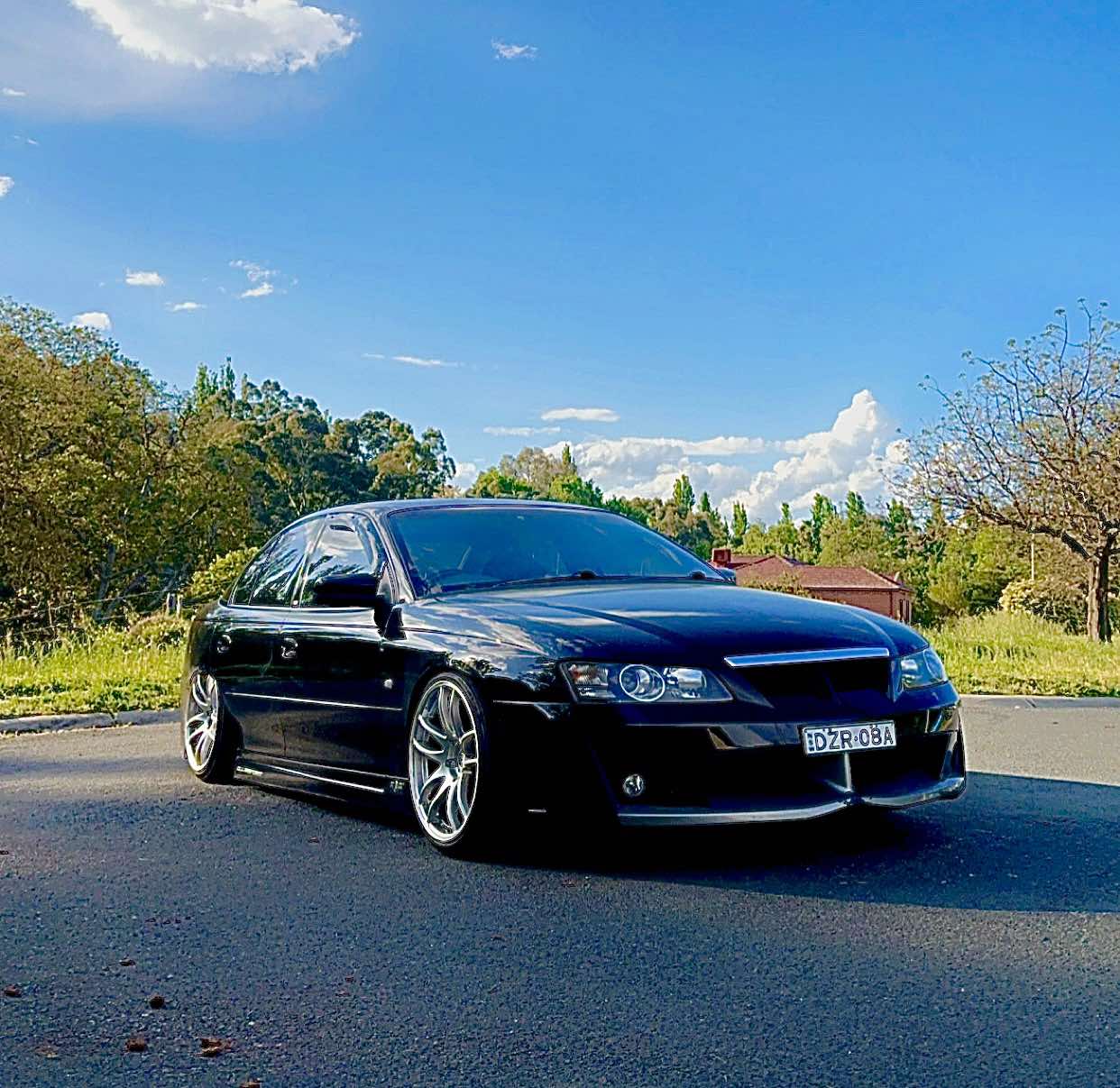 Holden Commodore HSV Clubsport - D-Speed DS-02 19x9.5 +25