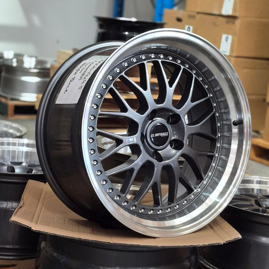 DS-06 19x9.5 +22 5x114.3 Gunmetal (CLEARANCE ITEM) (Copy)