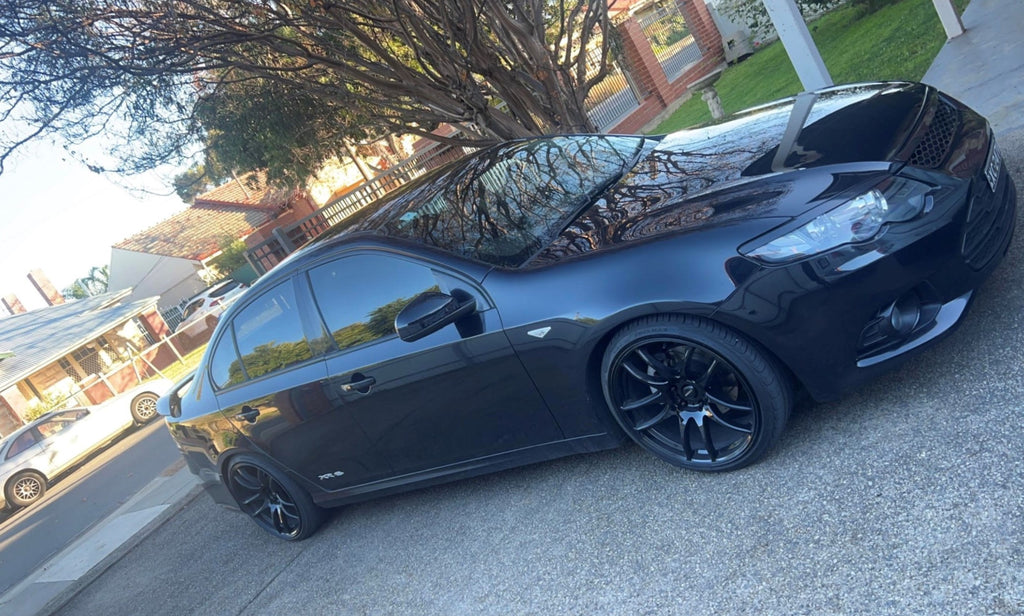 Ford FG Falcon - D-Speed DS-02 19x9.5 +25