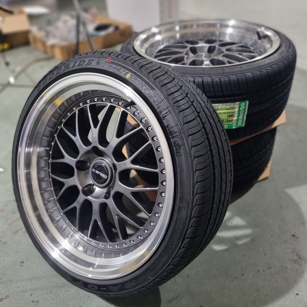 D-Speed  DS-06 18X8.5 +25 & 18x9.5 +22 5x114.3 Wheel and Tyre packages