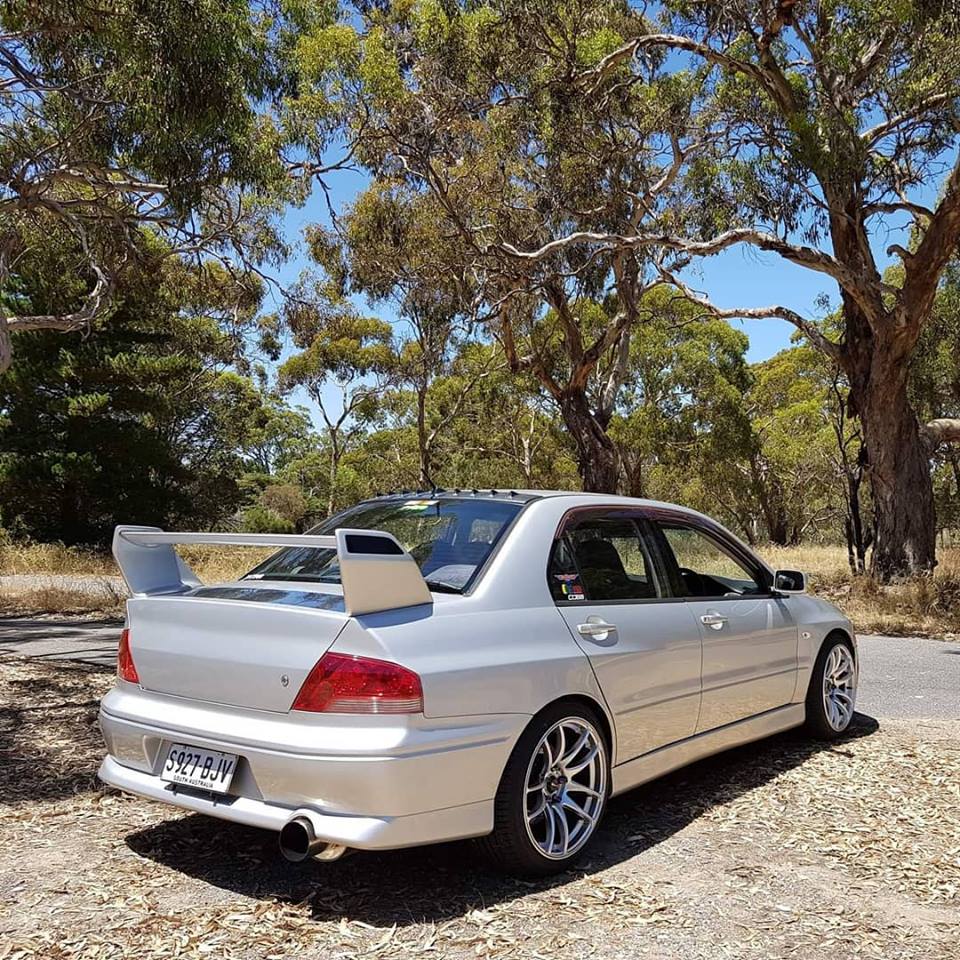 D-Speed DS-02 Staggered 18x9.5 Front 18x10.5 Rear 5x114.3   Wheel & Tyre Packages