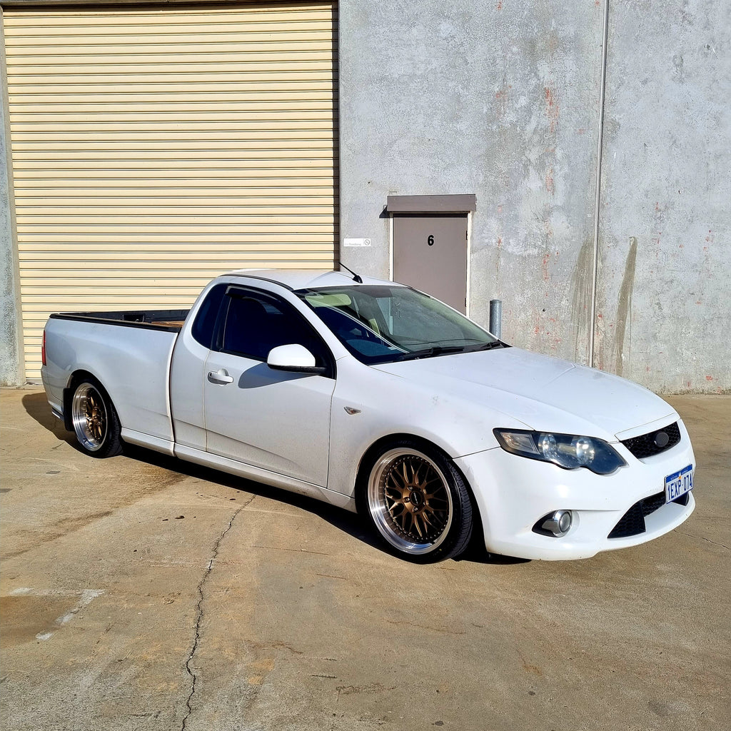 D-Speed  DS-06 19X8.5 +25 & 19x10.5 +22 5x114.3 Staggered Wheel and Tyre packages