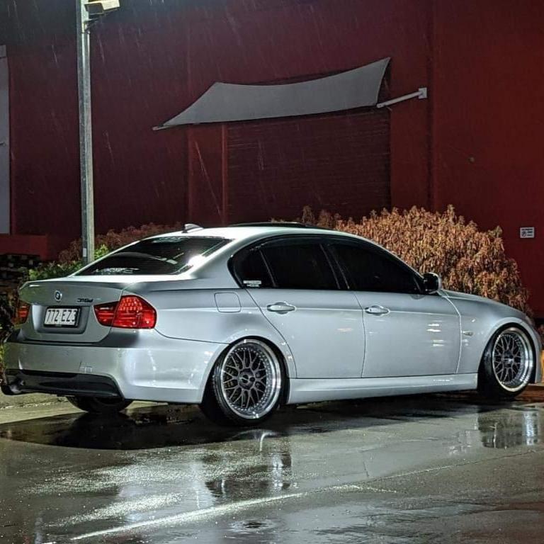 D-Speed  DS-06 18x9.5 +30 5x120