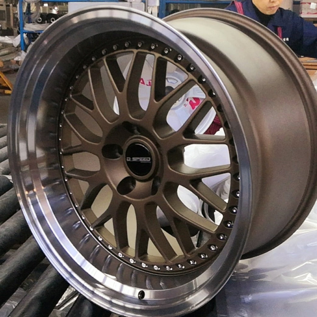 D-Speed  DS-06 18x10.5 +22 5x114.3