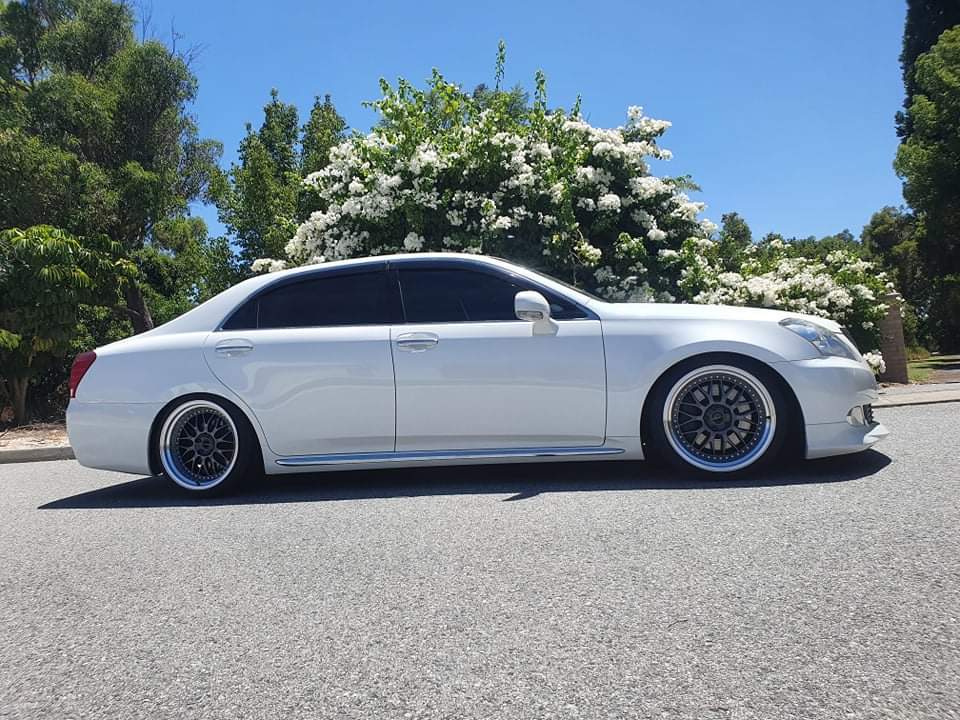 D-Speed  DS-06 19X8.5 +25 & 19x10.5 +22 5x114.3 Staggered Wheel and Tyre packages